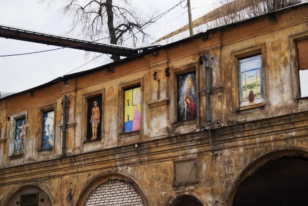 Нижний Новгород дворы. Странные места Нижнего Новгорода. Страшные места в Нижнем Новгороде. Необычные места в Нижегородской. Новгород необычные места