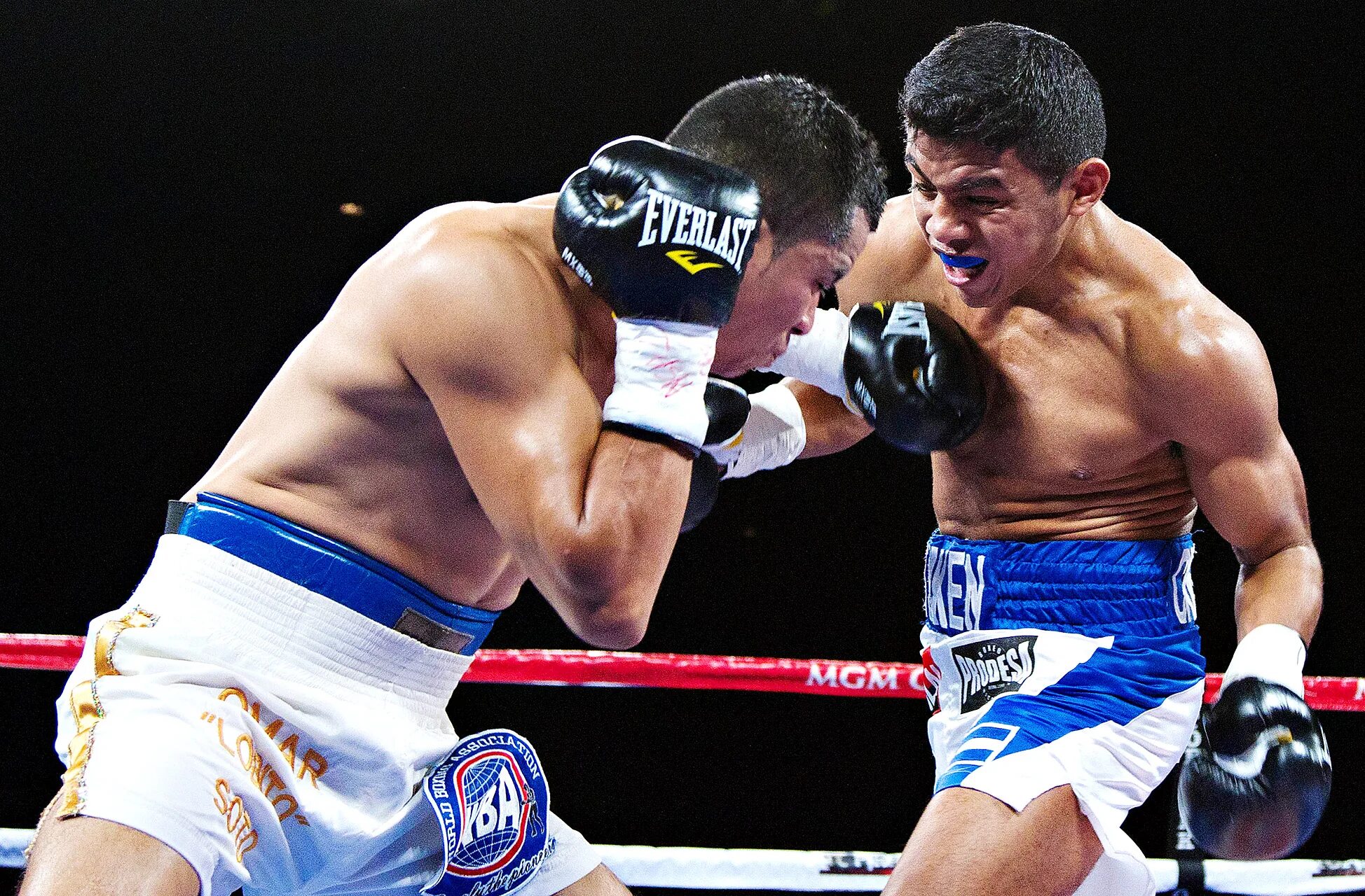 J c gonzalez. Гонсалес боксер. roman gonzalez. yeison gonzalez боксер. дестиладора гонсалес гонсалес.