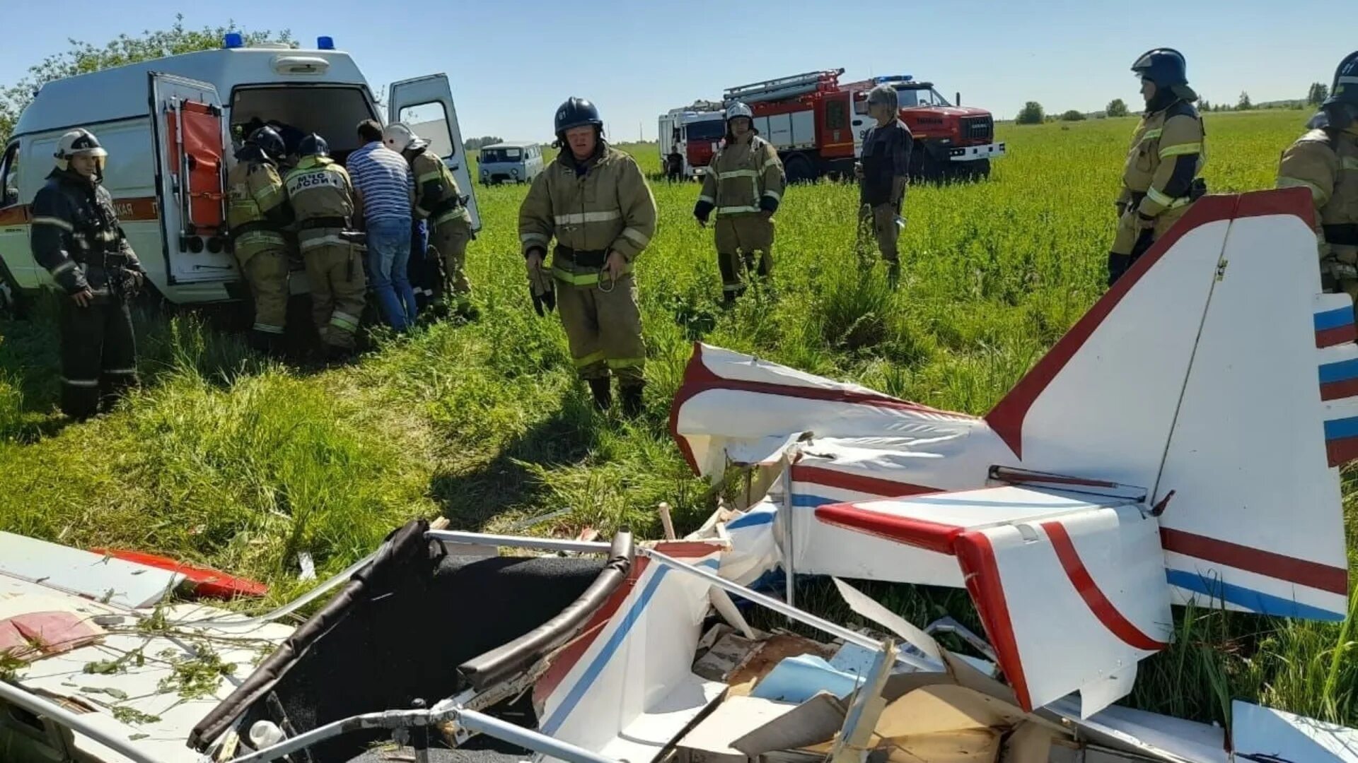 Разбился самолет богородское. Легкомоторный самолет. Крушение легкомоторного самолета. Упал легкомоторный самолет. Частный легкомоторный самолет.