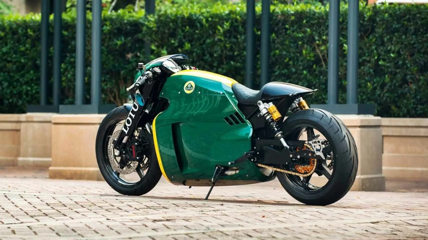 Мотоцикл c. Мотоцикл лотус. lotus c-01. лунный мотоцикл.