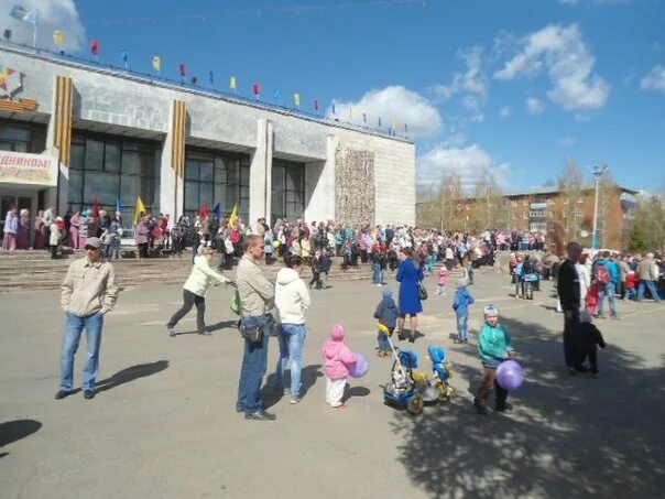 Электрон сарапул. 2022. Дворец в сарапуле. Сарапул электрон дом культуры. Электрон сарапул.