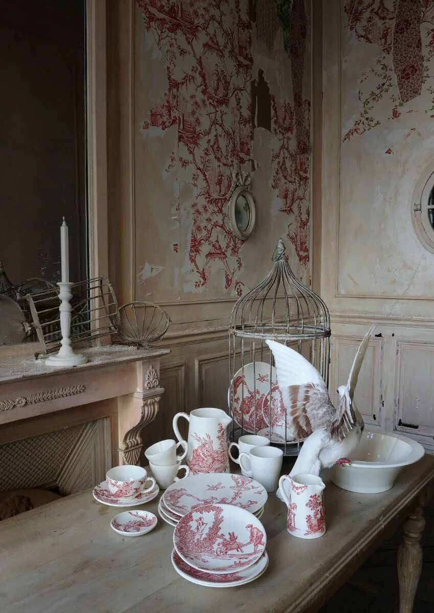 Стул туаль де жуи. Стиль туаль де жуи. Стиль туаль де жуи (toile de jouy). Стиль туаль де жуи (toile de jouy). Туаль де жуи в интерьере.