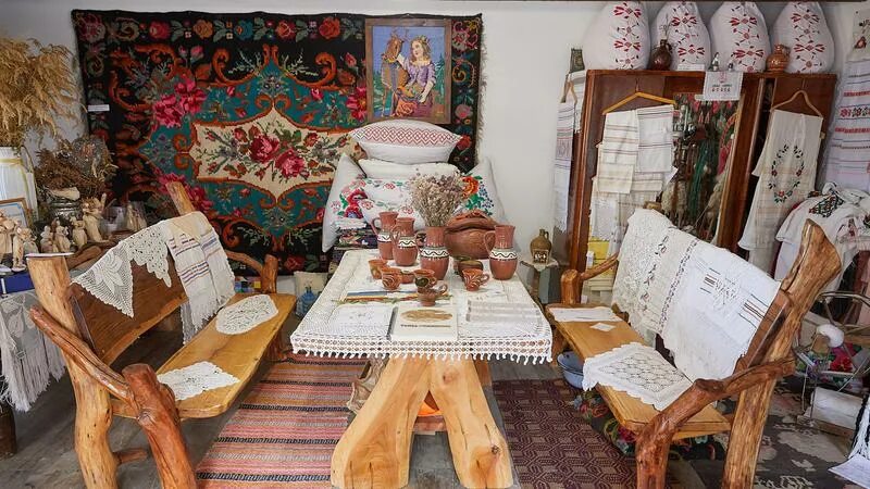 Dar pentru moldova. Радио дар пентру Молдова. Офис дар пентру Молдова в Бельцах. Кафли пентру собе Молдова. Михаил дар пентру Молдова.