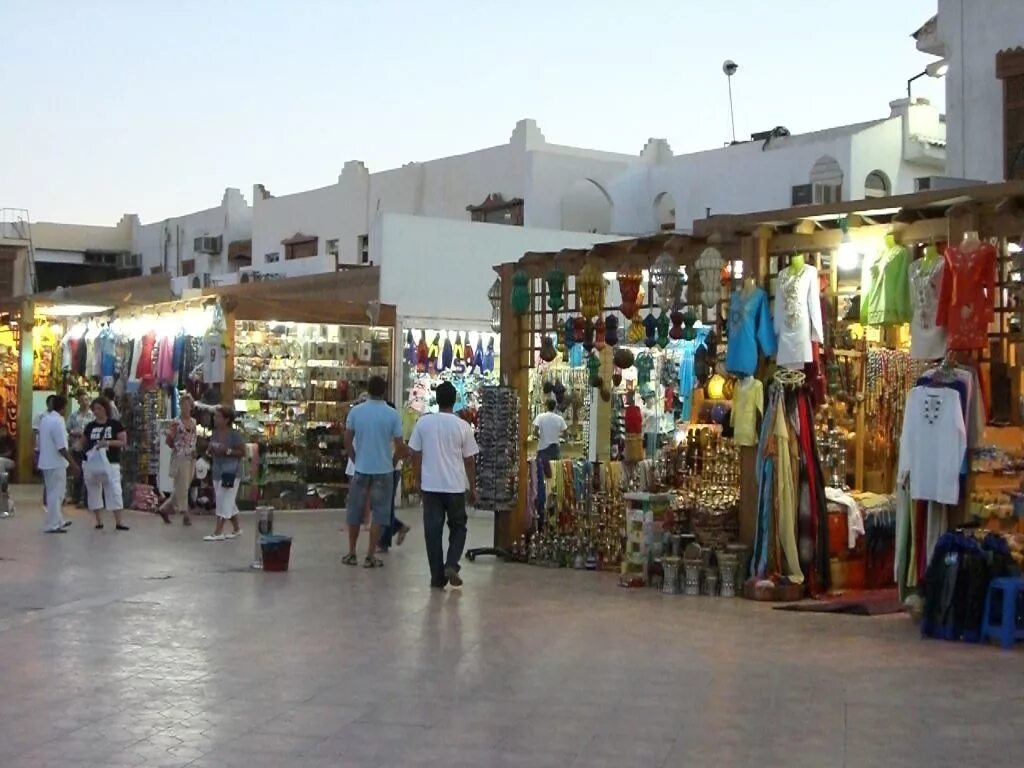 Рынок в шарм эль шейхе. Shopping mall шарм-эль-шейх. Торговая шарм шейх. Улица эль меркато в шарм эль шейхе. Площадь саха шарм эль шейх.