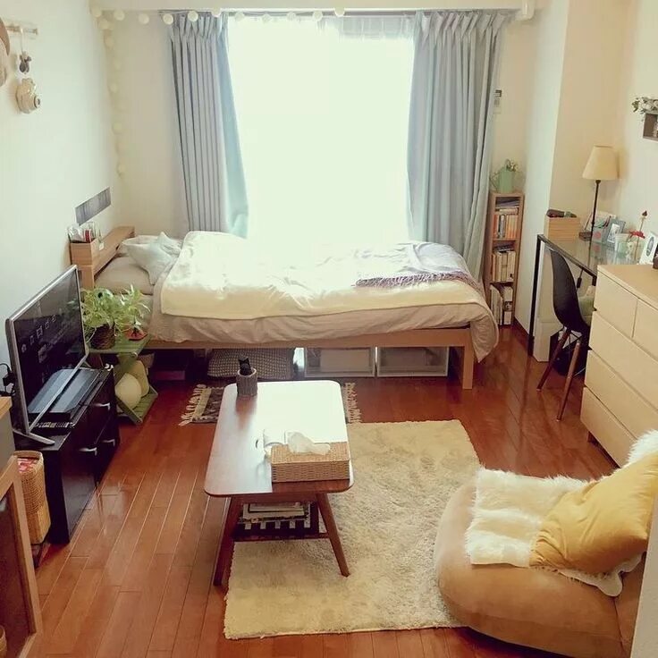 Me room is comfortable. Japanese apartments small. japanese apartment. small japanese bedroom.