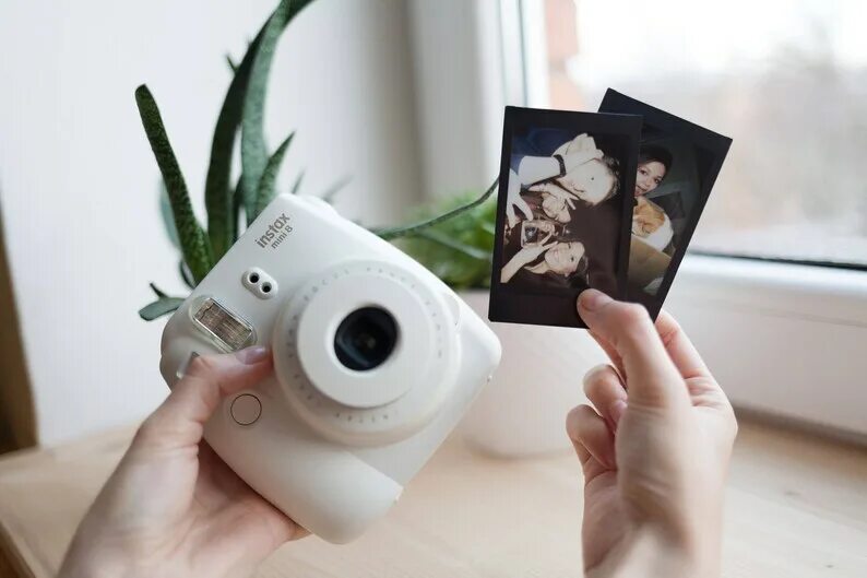 Как пользоваться instax. Полароид fujifilm instax. fujifilm instax mini 11. полароид instax mini 11. fujifilm instax mini 11 black.