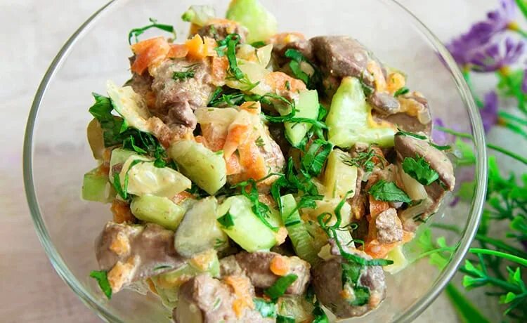 Блюда из печени пп. Печень куриная пп. пп салат с куриной печенью. салат из куриной печени пп. салат из печени куриной низкокалорийный.