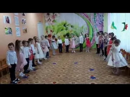 И поет о маме песню детвора