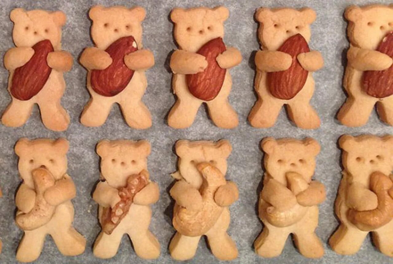 Печенье посыпанное сахаром. Формы песочного печенья. Печенье пуговки. Фигурное песочное печенье для детей. Печенье песочное нарезное.