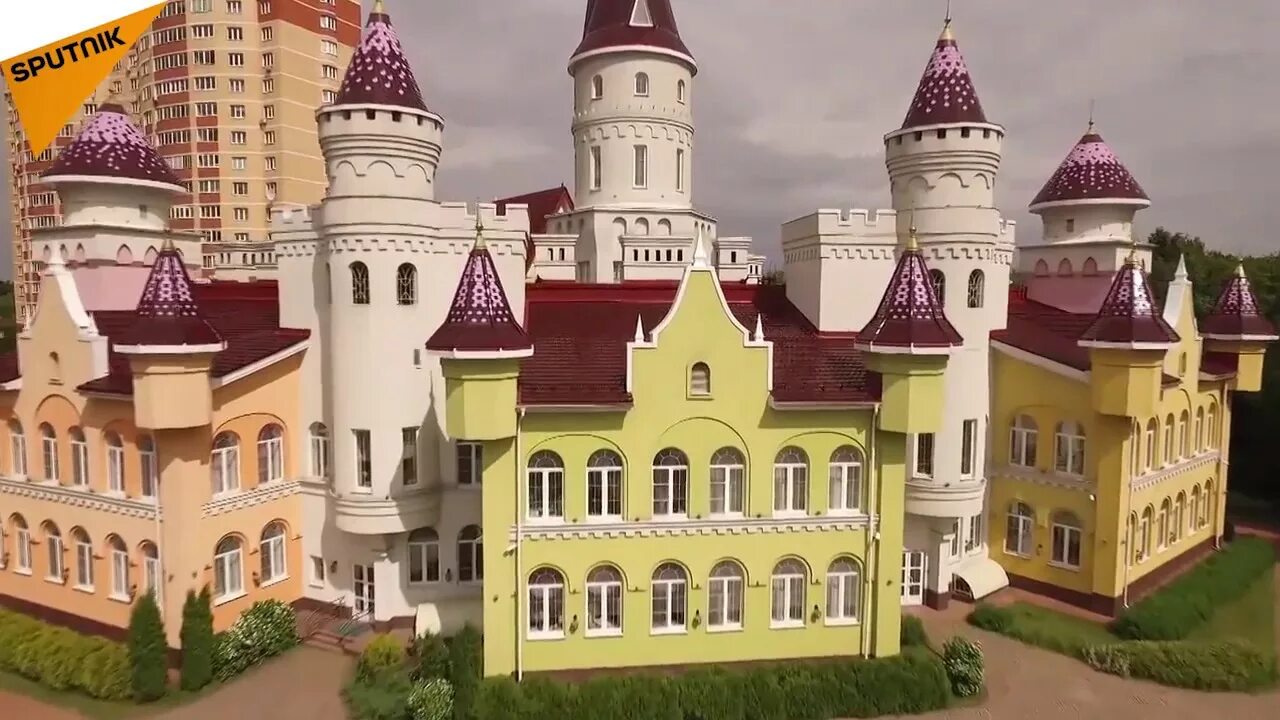 Циан совхоз. Сад «замок детства» (совхоз им. ленина, подмосковье, россия). детский сад совхоз имени ленина. совхоз имени ленина московская область детский сад. детский сад дворец совхоз ленина.