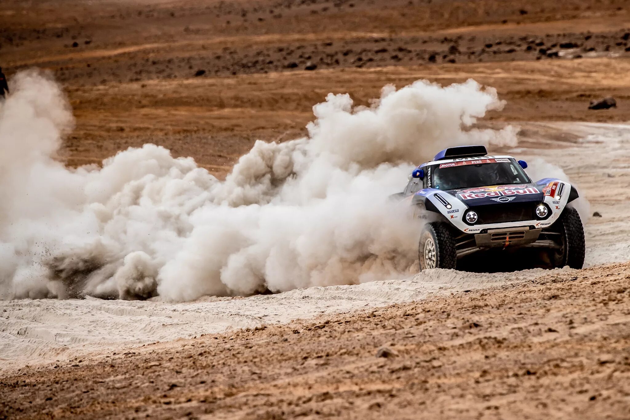 Dust car. Toyota rally buggy. Машина для пустыни. Арабский дрифт обои. Порше 911 оффроуд.
