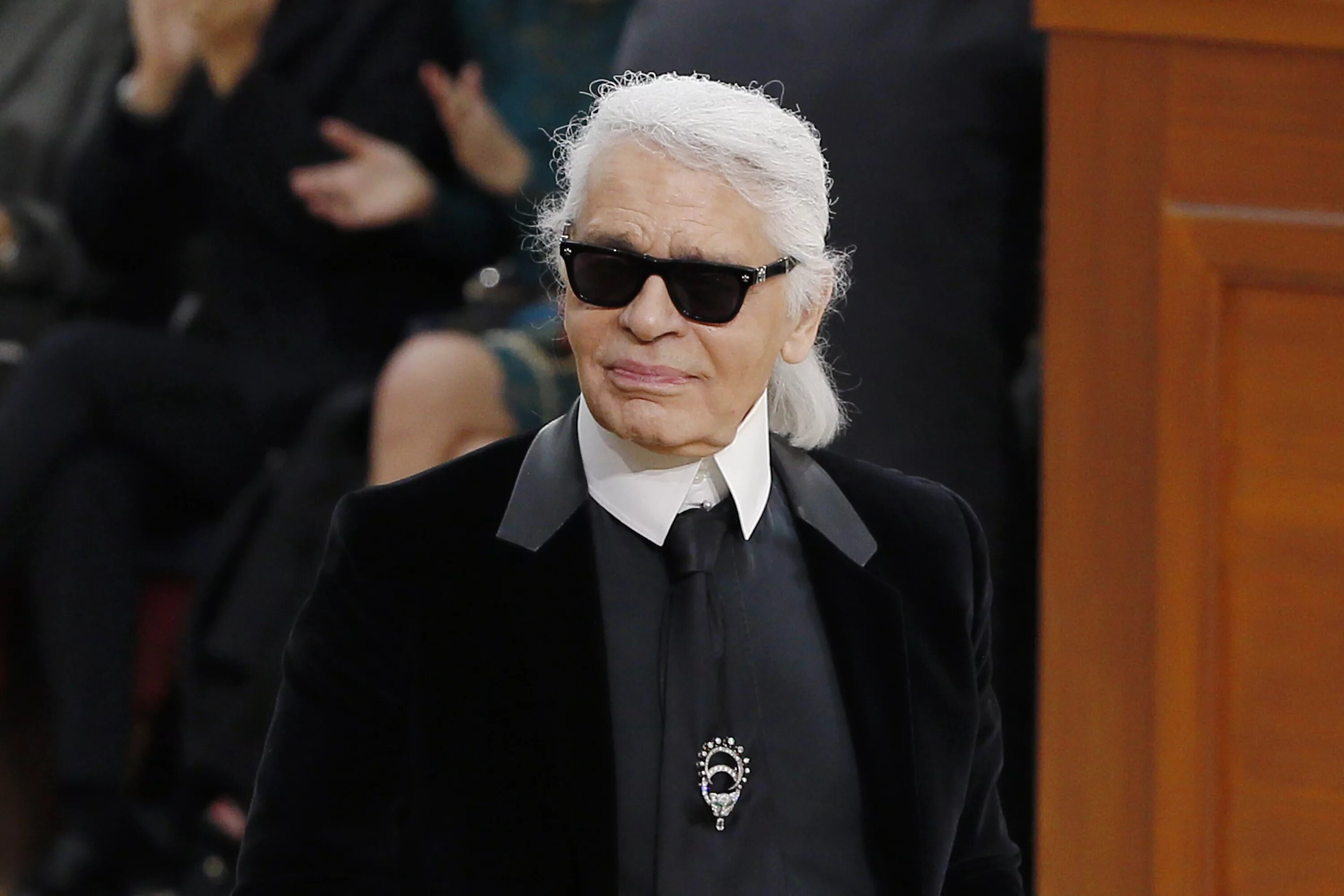 Карет лагерфель. Лагерфельд 1970. Karl lagerfeld самара. Кaрл лагерфельд. Karl lagerfeld самара.