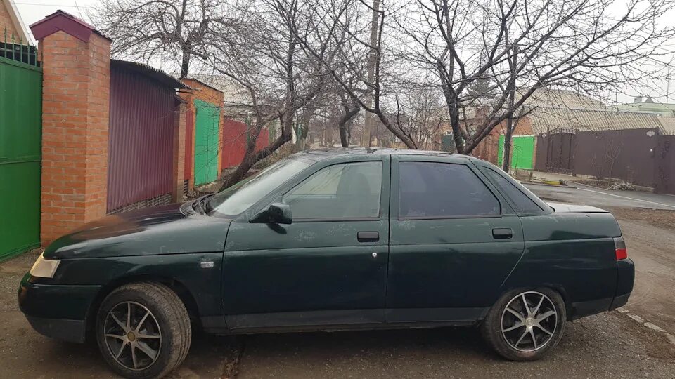 Шины 2110. Ваз 2110 185 60 r14. 18560 r15 ваз 2110. 185 60 15 на ваз 2110. ваз 2110 r15.