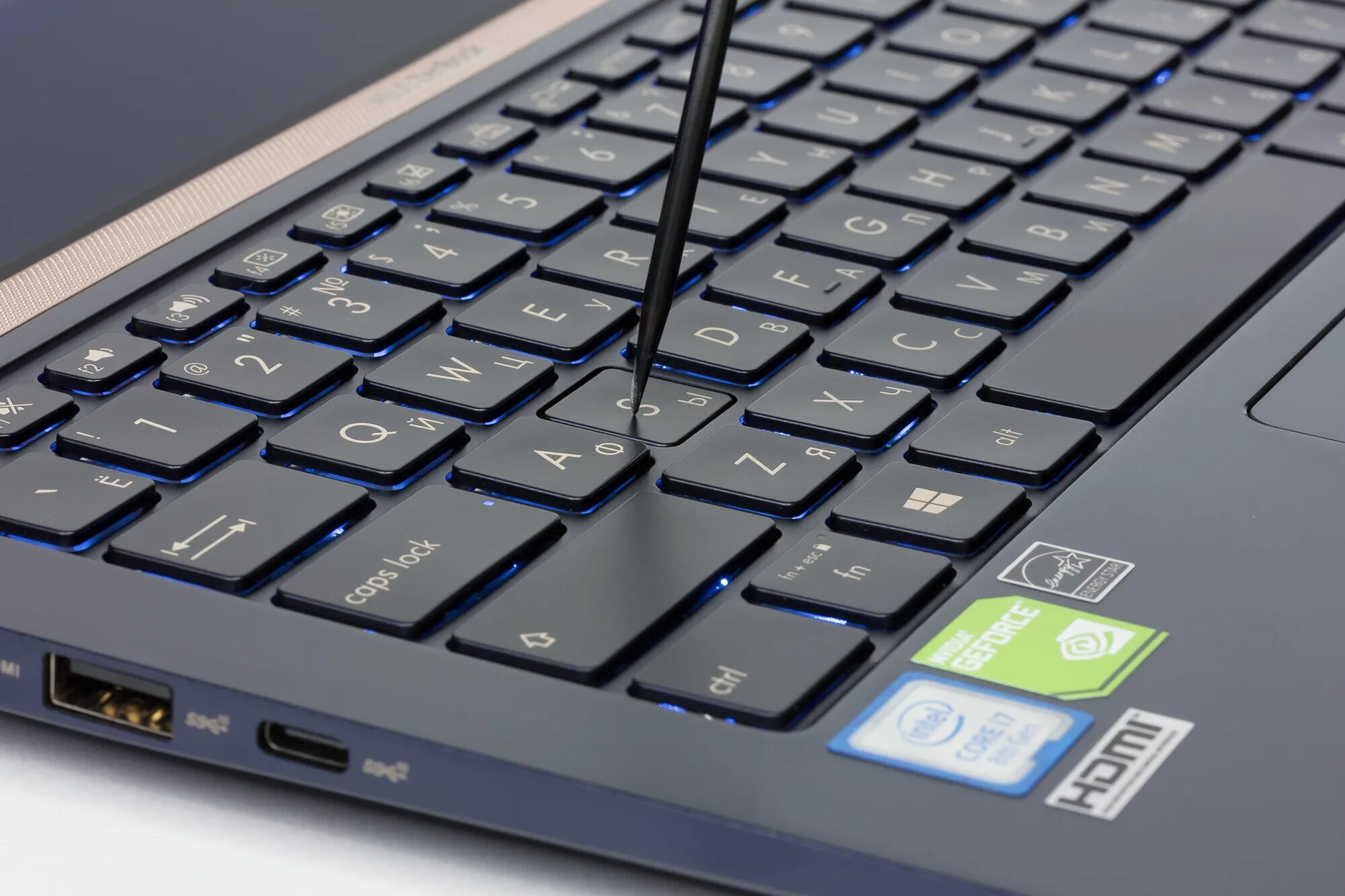 Не работает тачпад asus zenbook. Asus screensaver. Asus zenbook 14 тачпад. Asus zenbook 14 тачпад. Asus zenbook 305.