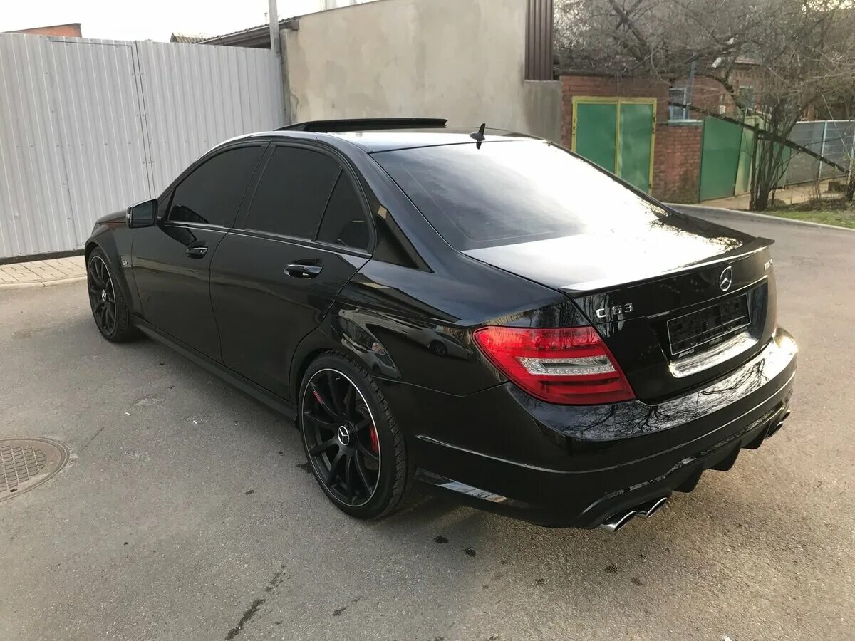3d фон. Мерседес с 63 амг черный. Mercedes c63 amg bs. Обои на рабочий стол абстракция. 3 amg w204.