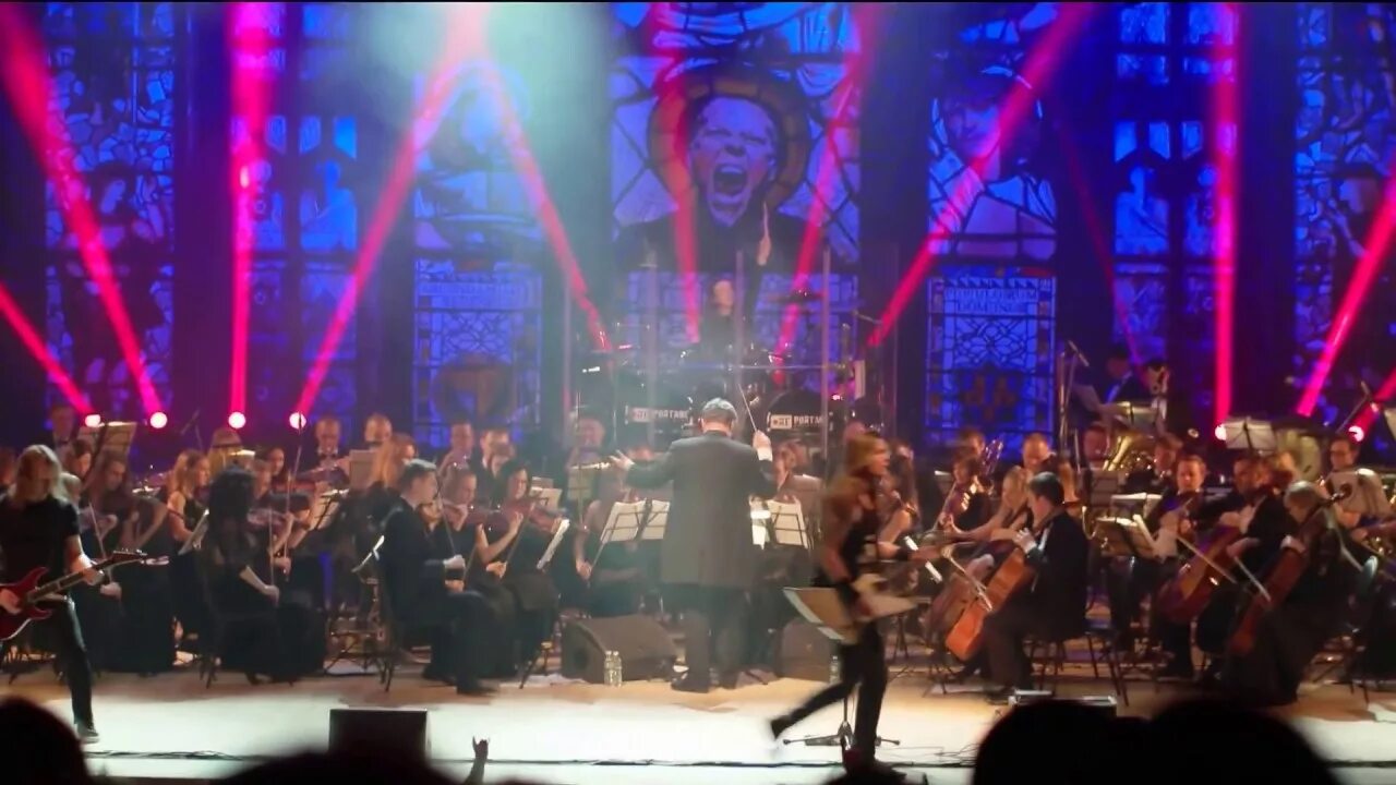 Metallica show с симфоническим. Металлика с симфоническим оркестром. metallica symphony orchestra. металлика концерт в космосе.