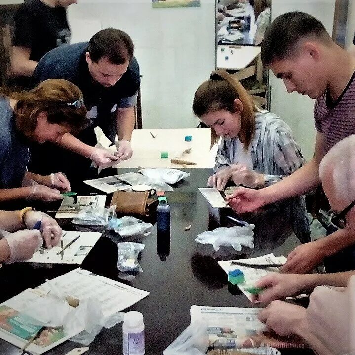 школа кожевенного искусства москва. обучение кожевенному ремеслу. работа с кожей обучение. кожевенное производство. курсы кожевенного ремесла.