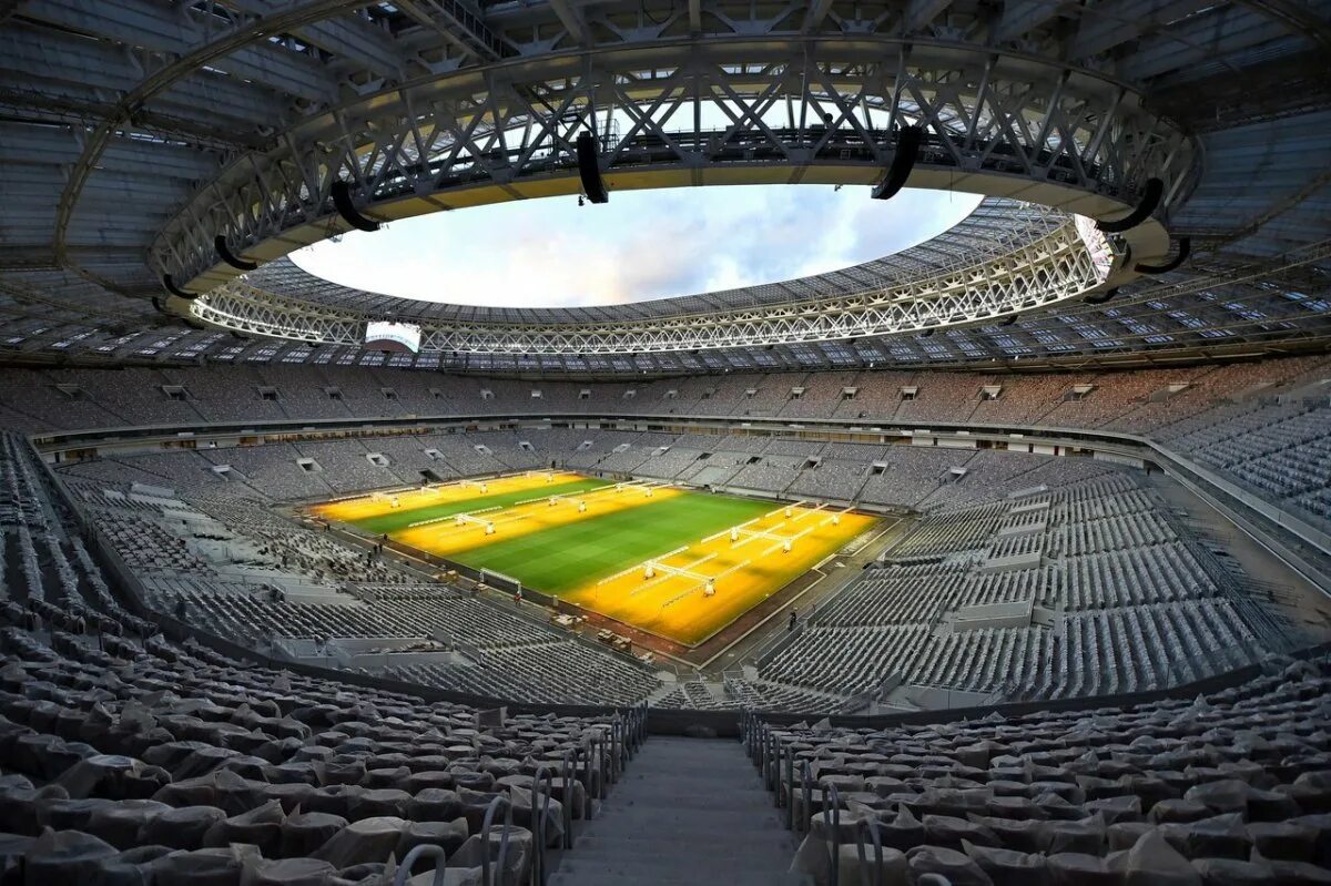 Большая спортивная арена лужники. Футбольный стадион лужники. Стадионы чемпионата мира 2018. Стадион лужники москва. Лужники стадион концертный зал.