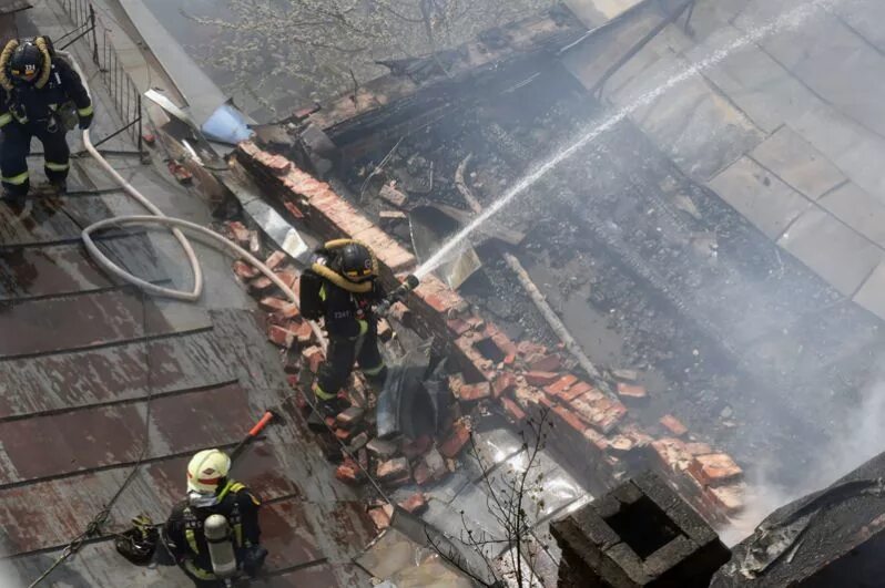 Марш немцова 2021. Что творится в кремле. Цветочный склад на комсомольской площади пожара. Что случилось сегодня в москве в центре. Взорвали деловой центр.