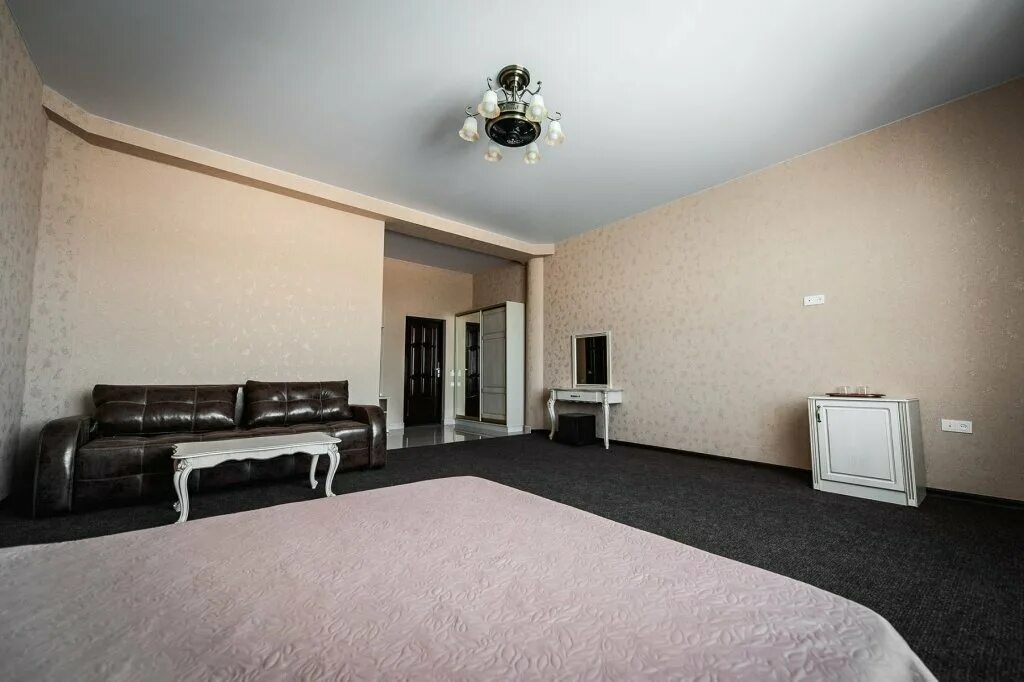 мосорная машина экострой-дон. экострой дон шахты. общество с ограниченной ответственностью "экострой-дон". мусорв вновошахтиснке. красносулинский мэок ростовская область.