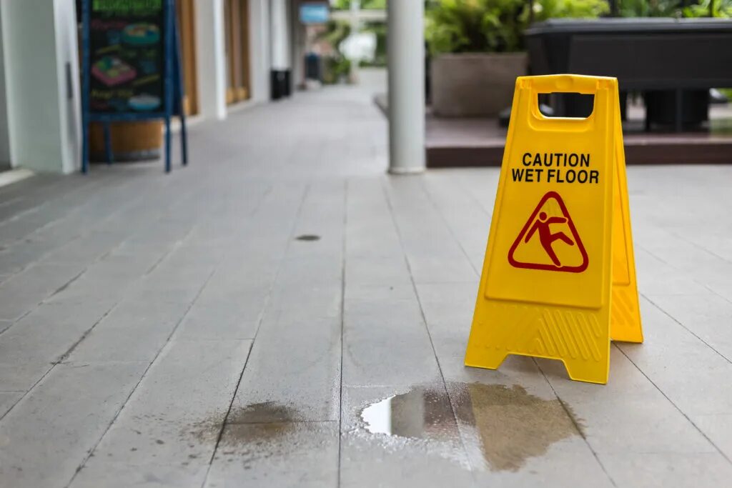 Keep wet floors as they are quite. Caution напольный знак. знак «мокрый пол». табличка мокрый пол иконка. caution wet floor ведро.