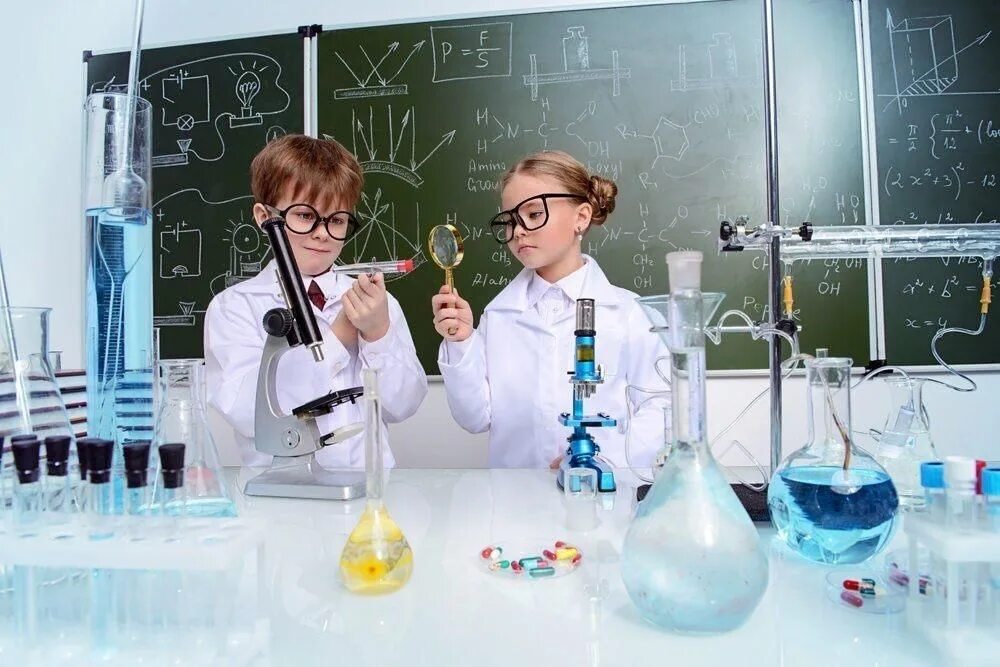 Школа наука жизни. Химия картинки. Детская лаборатория. Научная лаборатория для детей. Химия лаборатория.