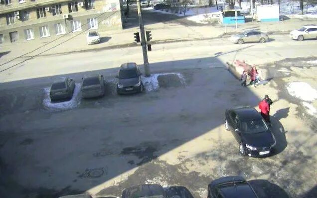 Камеры волгоград. Улицы города волжского. Веб камера волгоград. Камеры волгоград. Комсомольская 55-11 волгоград камера.