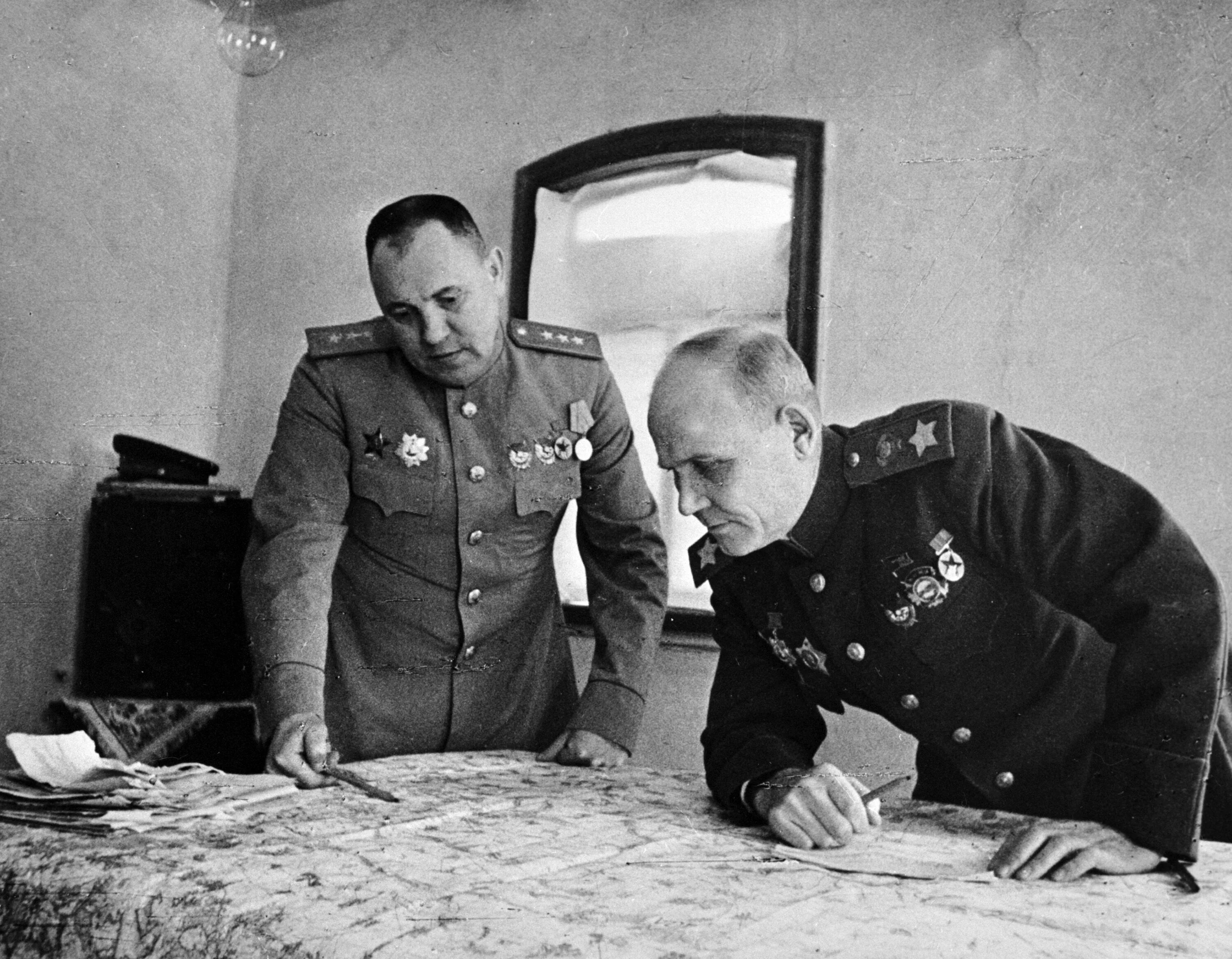 Командующий 1 белорусским фронтом в 1945