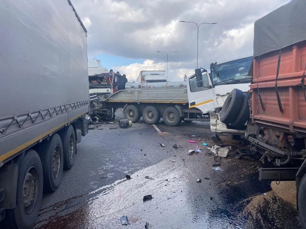 Крупное дтп на м4. Крупное дтп на м4. Крупное дтп на м4. 2022. Дтп трасса м4 дон 02.