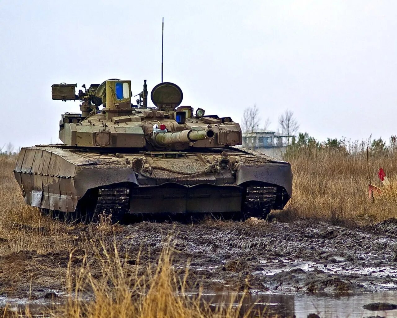 Оплот что это. Т-84 оплот. т-84 бм оплот танк. украинский танк т 84 оплот. т72 оплот.