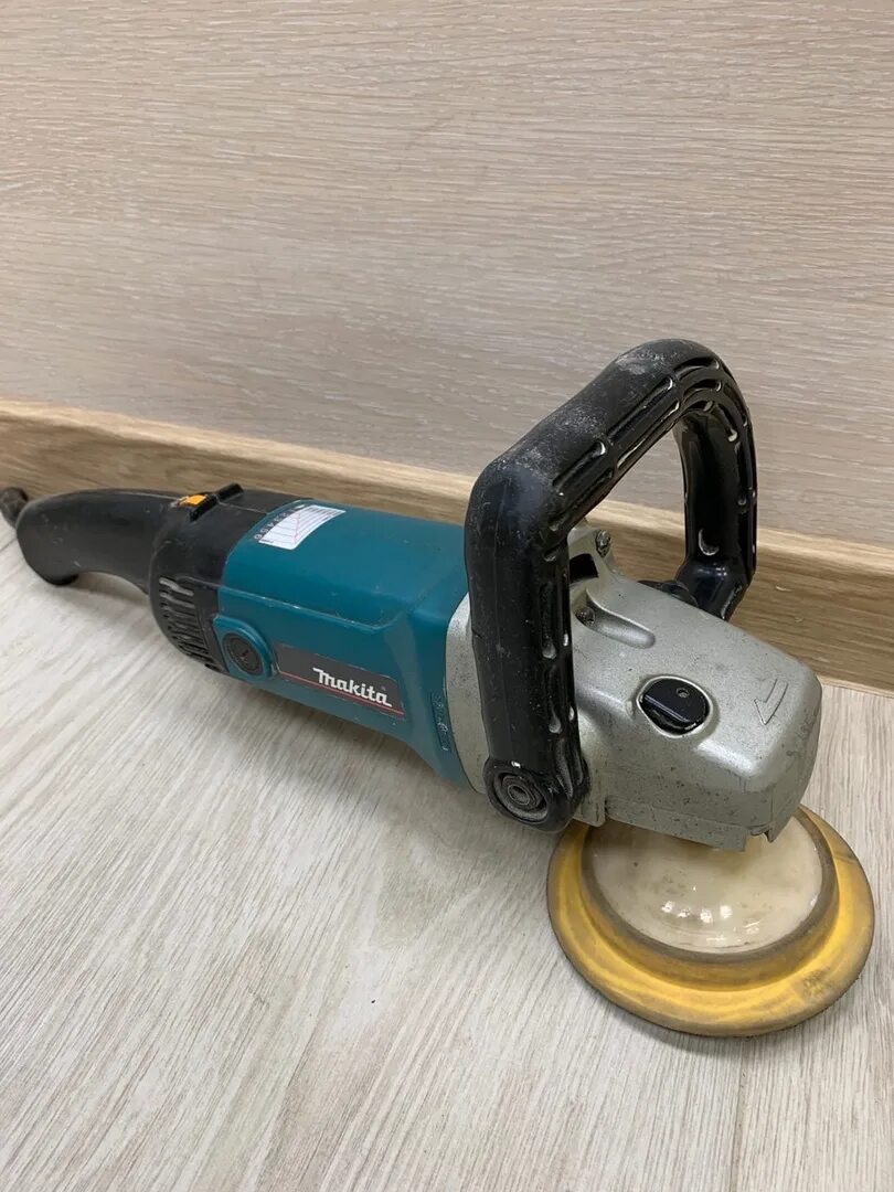 Patriot ag 126. Полировшни машинка макита 9227. Полировочный станок макита 115. Шлифмашинка (полировальная) makita 9227cb. Шлифмашинка (полировальная) makita 9227cb.