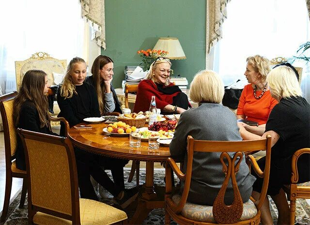 Ксения николаевна юсупова шереметева сфири. Ксения сфири юсуповский дворец. Юсуповы потомки рода. Ксения юсупова-шереметева-сфири. Сфири ксения николаевна.