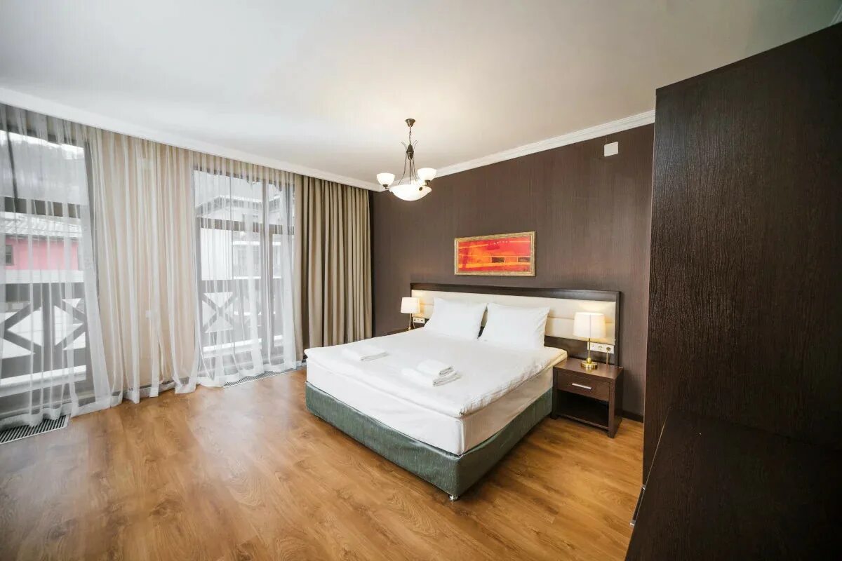 Красная поляна апарт оплот. Красная поляна сочи апартаменты горки город 540. Катерина альпик красная поляна сочи. Апарт отель горки город 960 спальня. Жк катерина альпик красная поляна.