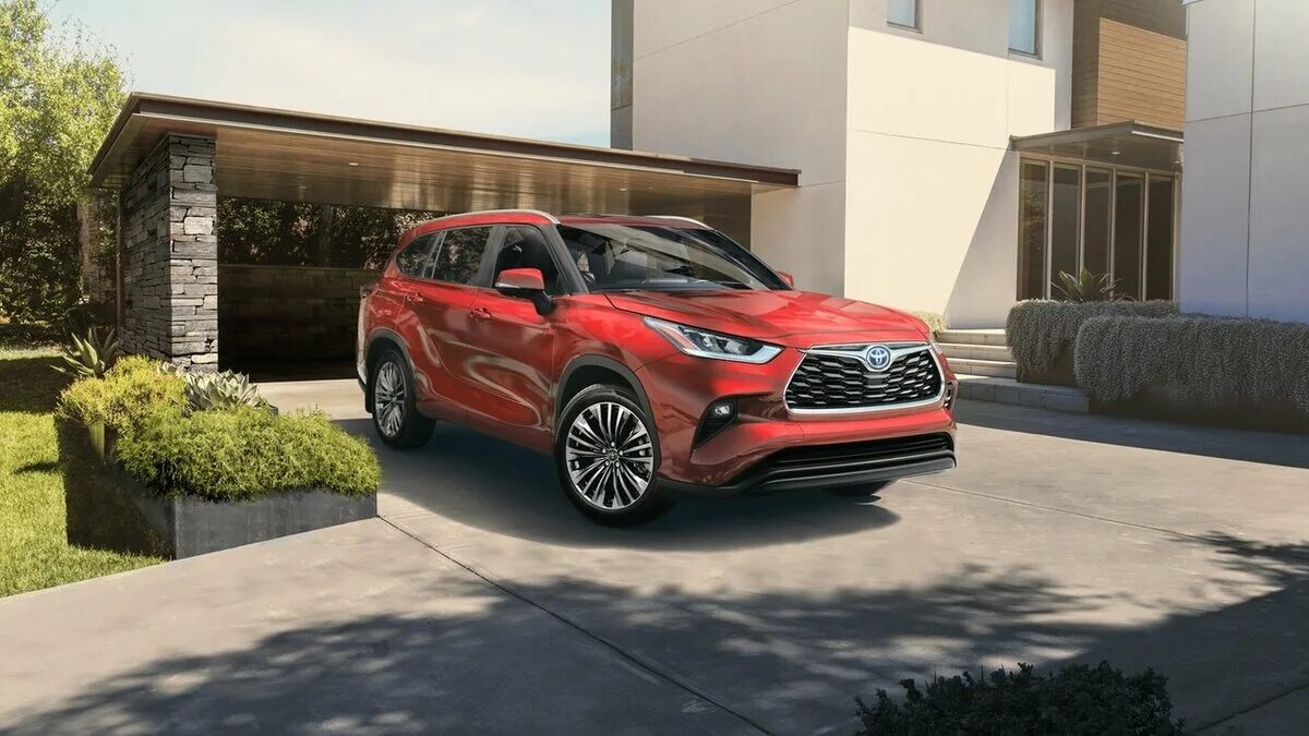 Toyota Yaris Cross GR Sport для Японии: более жёсткий кузов и спортивные настрой