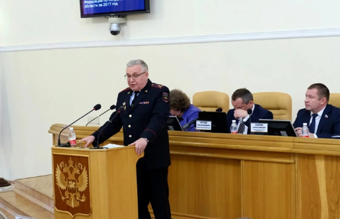 Новый начальник новые подчиненные. Мешков ГУ МВД России по Свердловской области начальник. Мешков ГУ МВД.