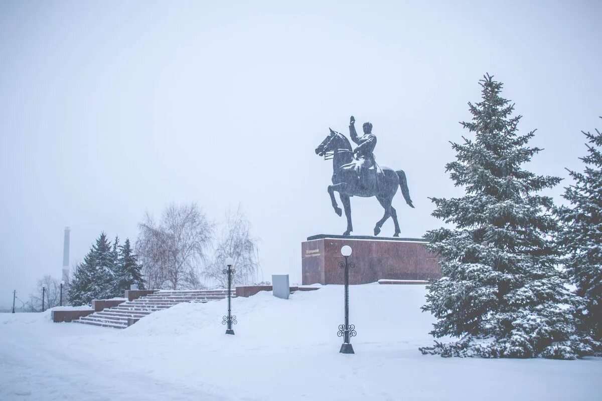 Луганск зимой. Зимний луганск. Луганск зима. Луганск зима. Луганск зимой.