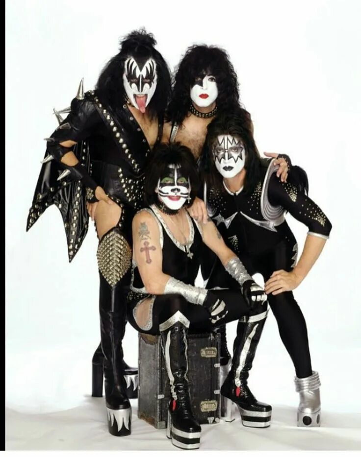 I was made for loving you baby. Kiss - i was made for lovin' you. Группа kiss i was made for loving you baby. Kiss i was made for loving. Kiss группа i love you baby.