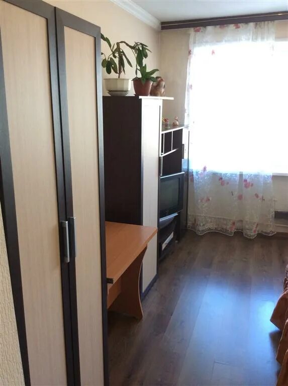 Базарова 128 камышин. Комнаты гостиничного типа ижевск. Комнаты гостиничного типа вахтер. Комнаты гостиничного типа подъезд. Кресла гостиничного типа.