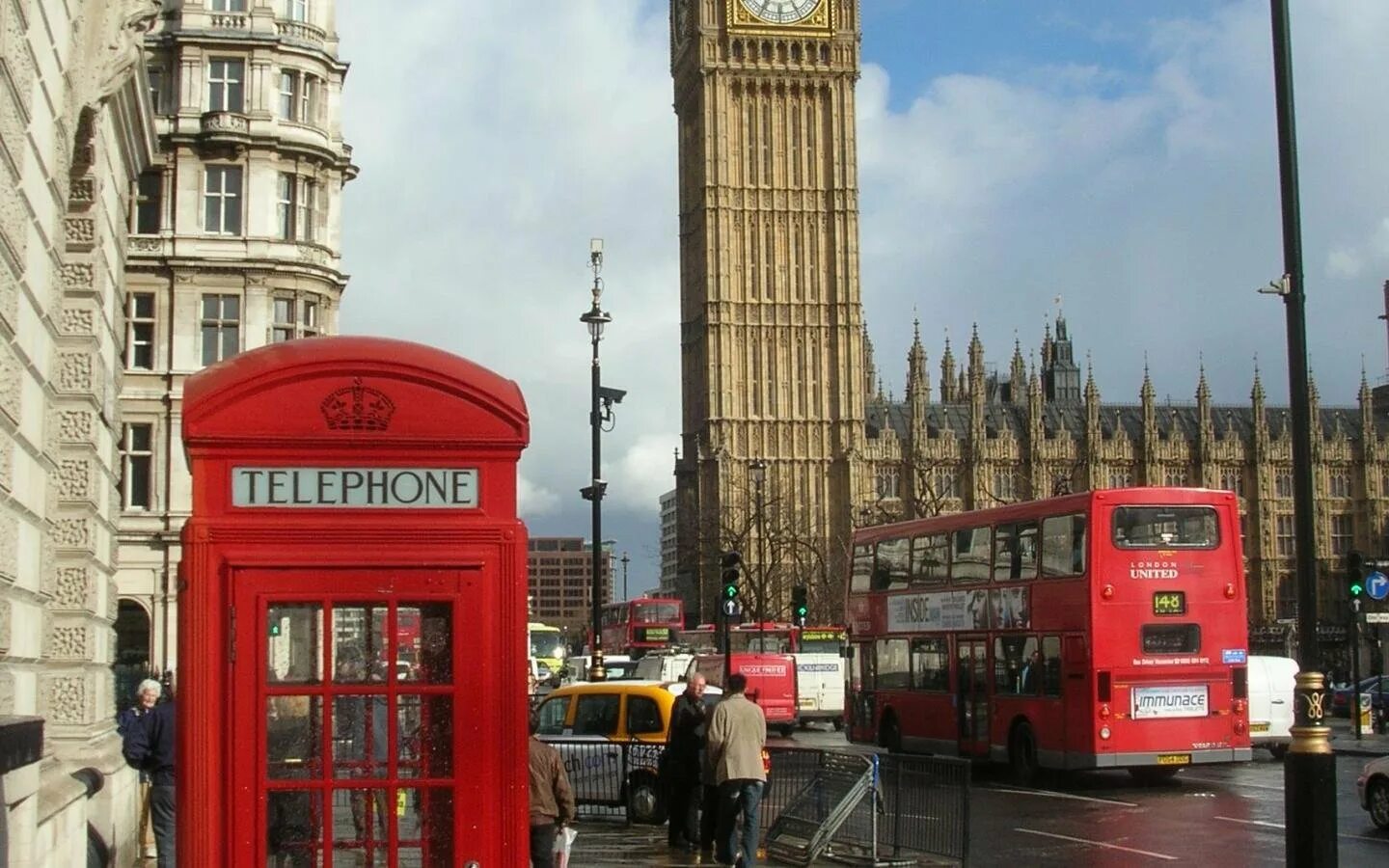 Собран лондон. Биг-Бен (башня Елизаветы). Лондон обои. Телефонная будка Лондон. Лондон заставка.
