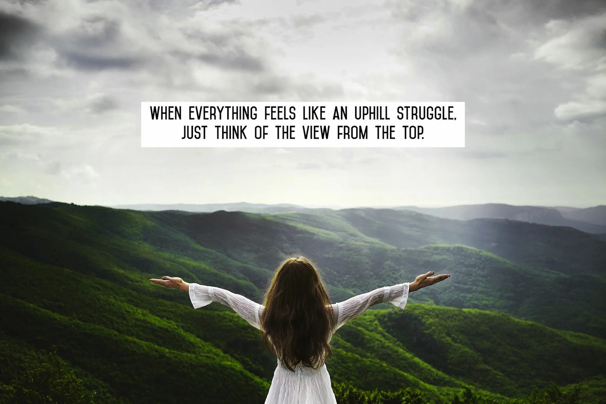 Everything feels like. Everything feels like a dream. Un uphill struggle. Everything feels like a dream. Just think.