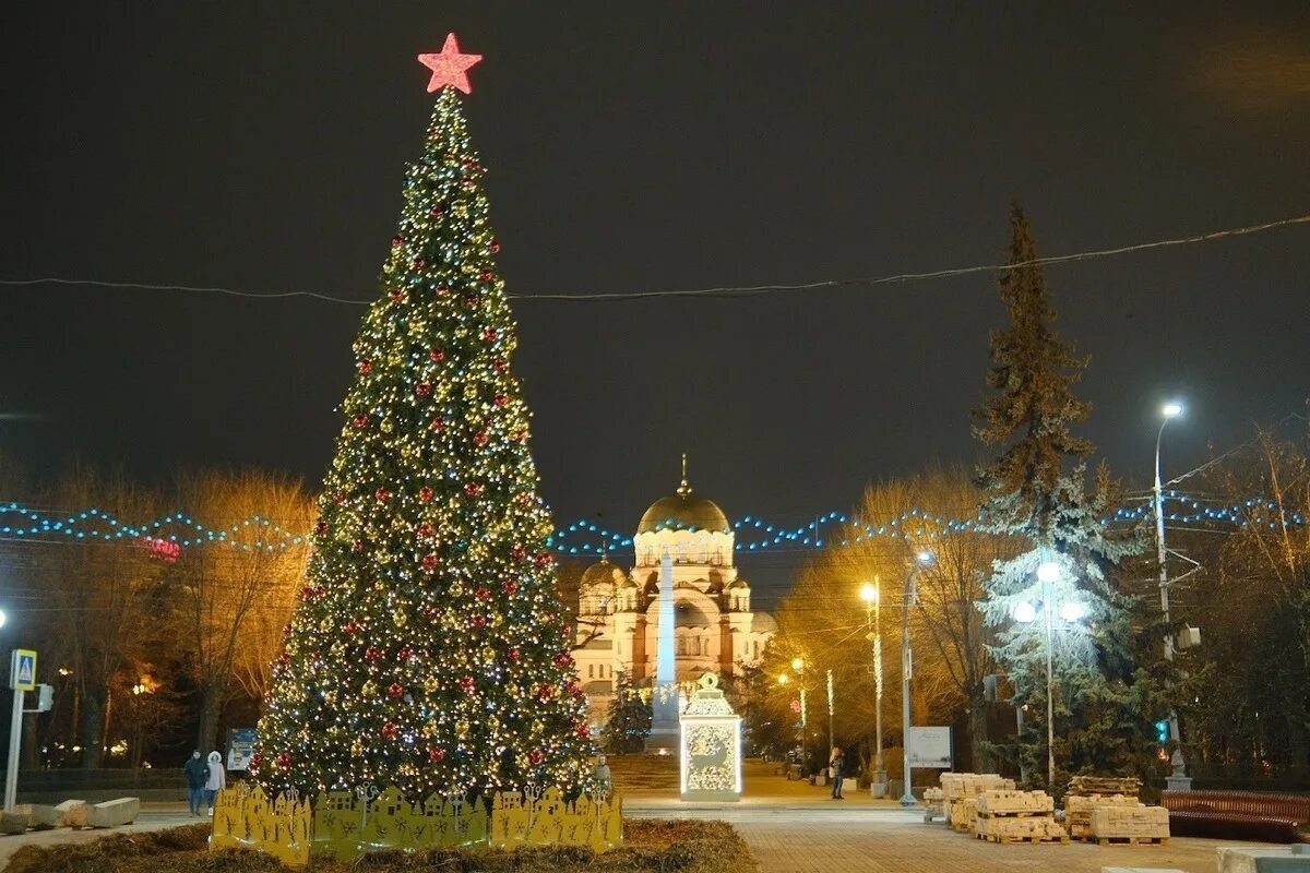 В Волгограде за 2,5 миллиона рублей закупают уличные украшения к Новому году. До