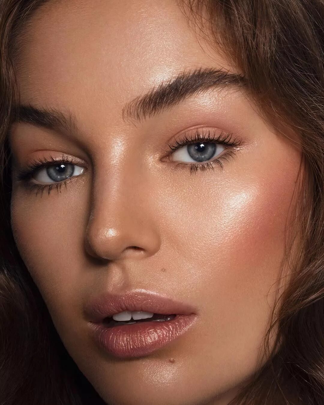 Красивый дневной макияж. Барбара палвин нюдовый макияж. Нюдовый макияж. Ксения райская. Нюдовым макияжем.