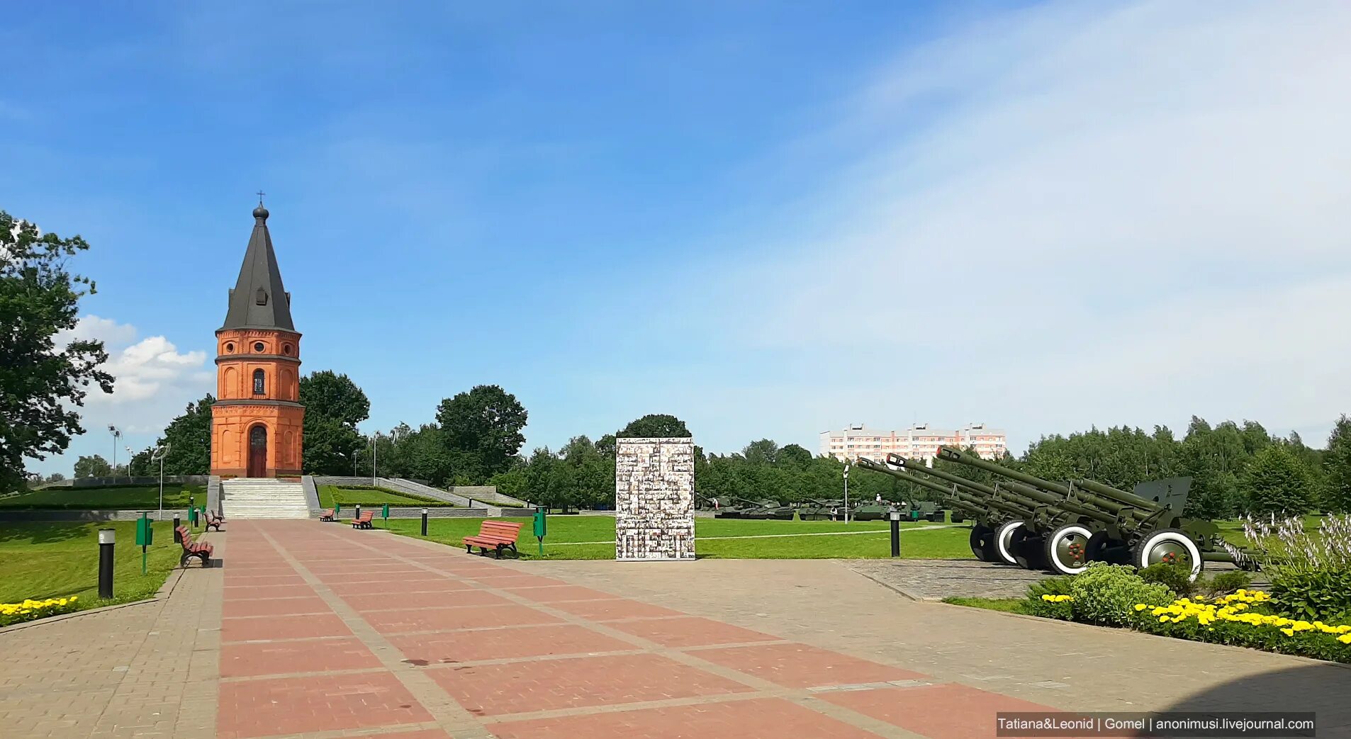 Купить под могилев. Буйничское поле мемориальный комплекс. Мемориал Буйничское поле Могилёв. Буйничское поле Беларусь. Буйничи поле Могилёв.