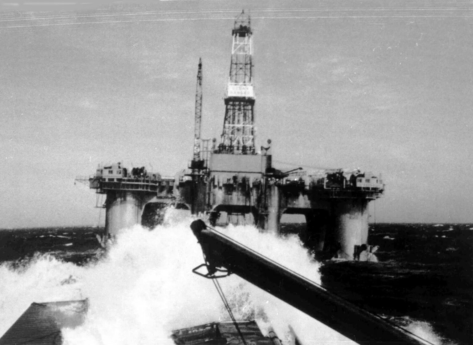 Оушн рейнджер. Ocean ranger катастрофа. Оушн рейнджер. Нефтедобывающая платформа ocean ranger. Ocean ranger платформа.