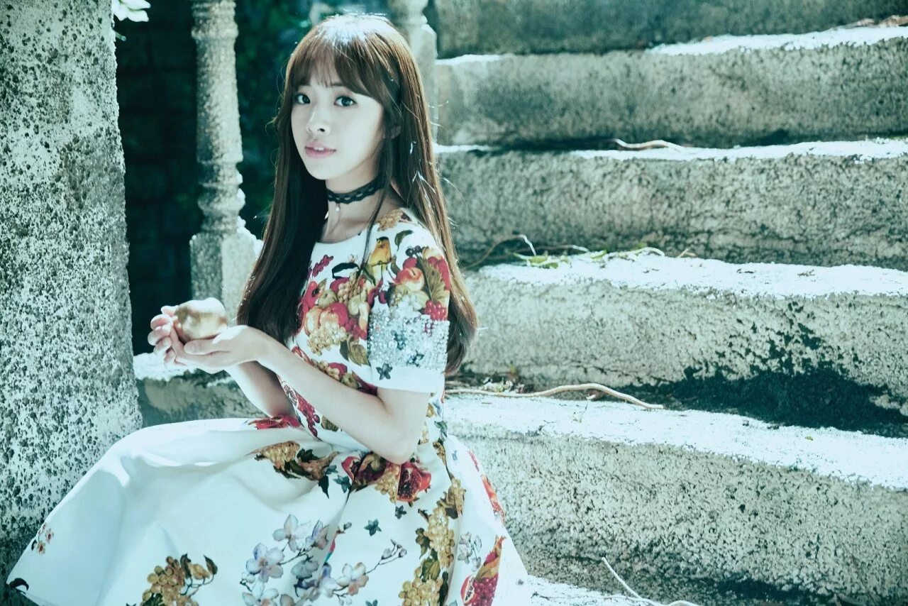 My girl pic. Джинни oh my girl. oh my girl jine анорексия. группа oh my girl. oh my girl участницы джини.