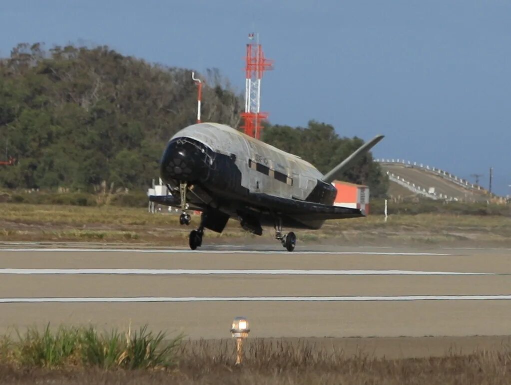 Челнок x37b. X-37b. Boeing x-37b. Мини-шаттл x-37b. Х 37 б