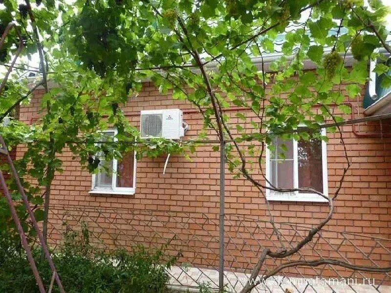 Дом в кучугурах. Кучугуры простоквашино гостевой дом. Кучугуры продам. Зеленая 25 кучугуры гостевой дом. Кучугуры краснодарский край недвижимость.