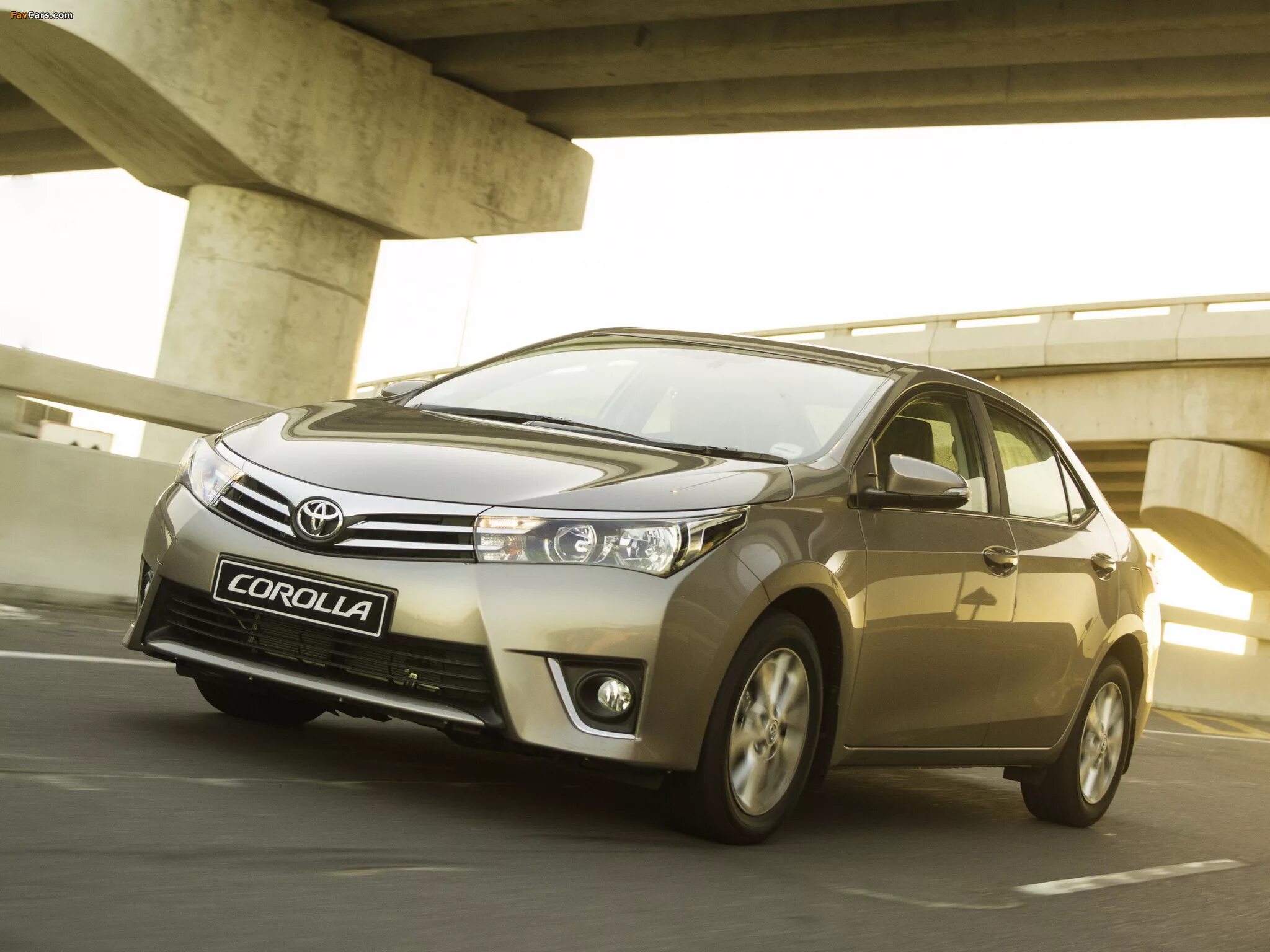 Авто москва тойота королла. Toyota corolla 2014. тойота королла 2014. toyota corolla 2013. тойота королла 2013.