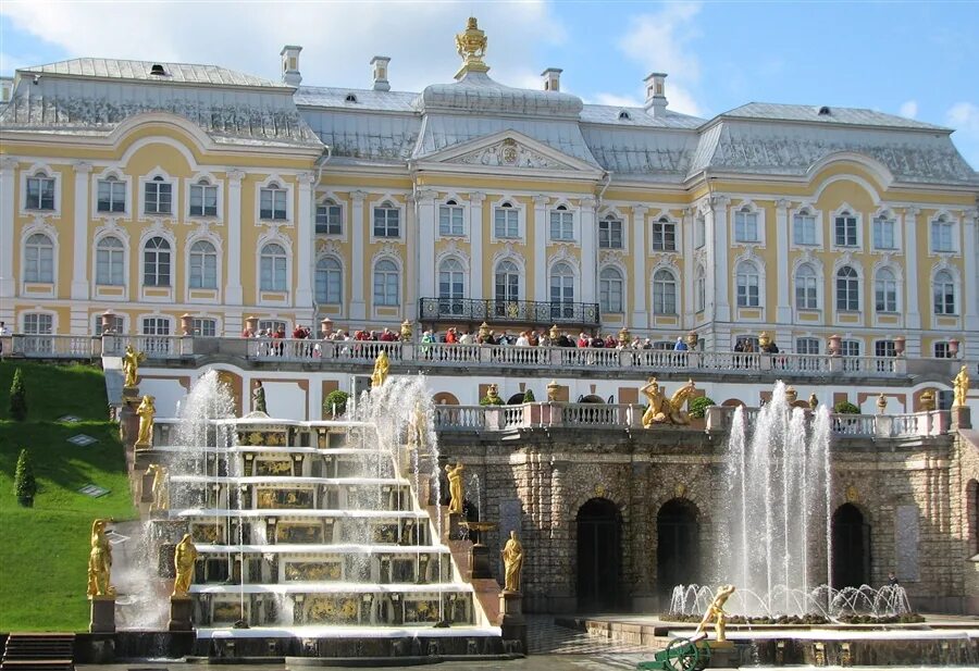 Екатерининский дворец в санкт-петербурге. Франческо растрелли. Зимний дворец, санкт-петербург. Жить в петергофе. Дворец екатерины 2 в санкт-петербурге.