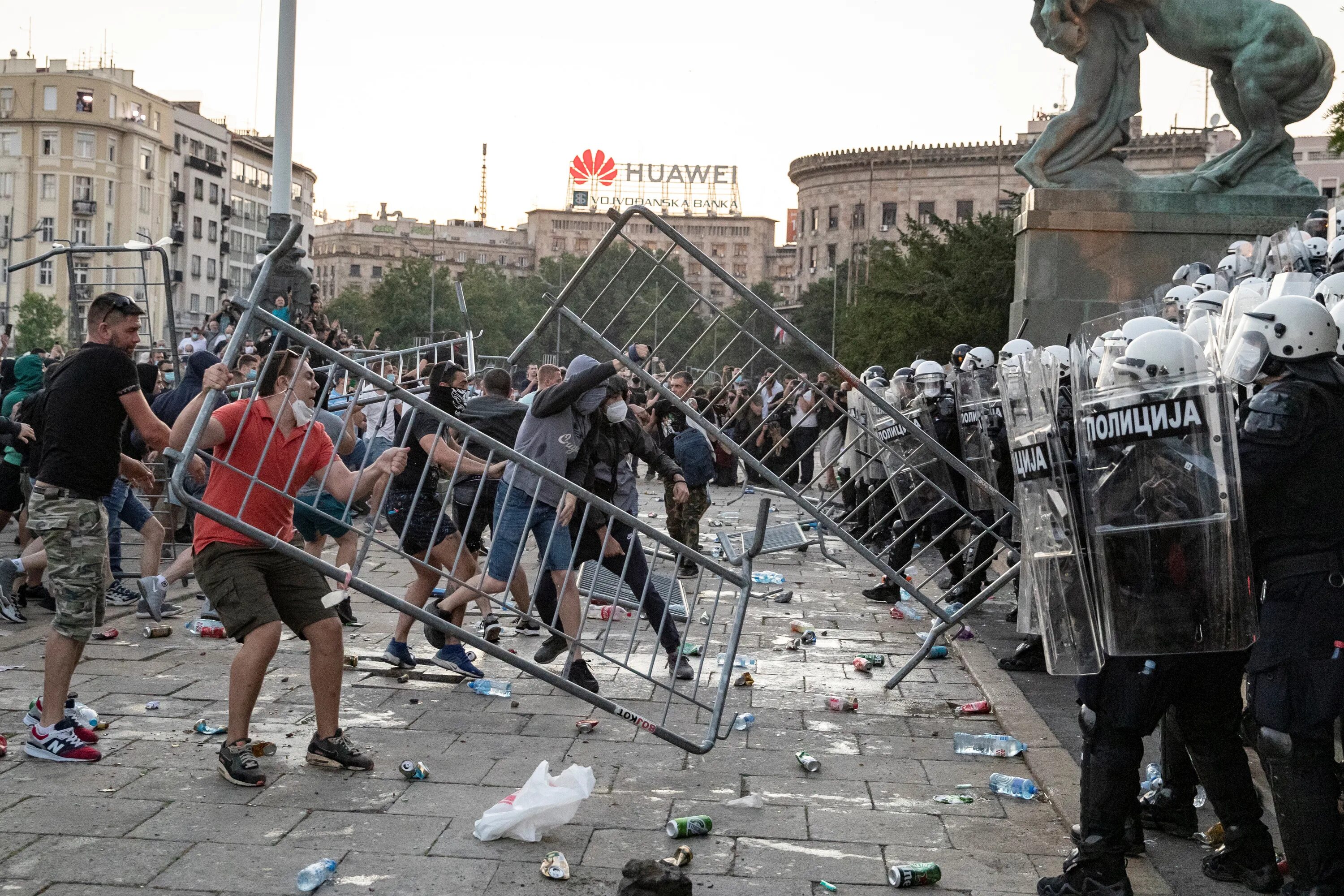 5 7 октября. Бульдозерная революция в Югославии 2000. Протесты в Сербии сейчас Белград. Цветная революция в Югославии 2000. Революция в Сербии 2000.